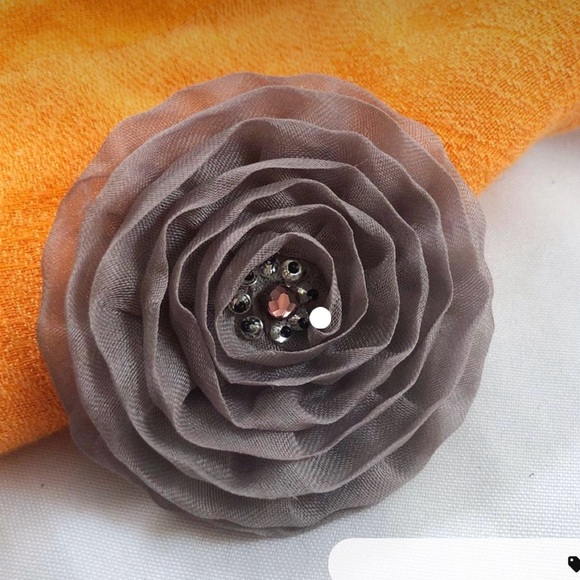 Stella & Dot Broaches - Picture 4 of 5